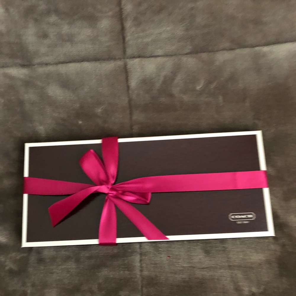 BNWT Coach Pony Scarf ( Tattersall Pony) - Picture 3 of 4